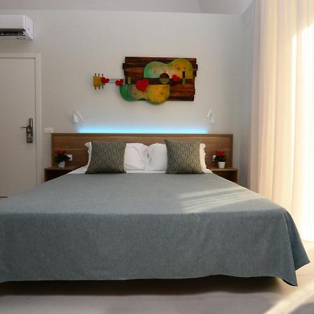 Dimora Del Cuore Guest House In Centro Весте Екстериор снимка